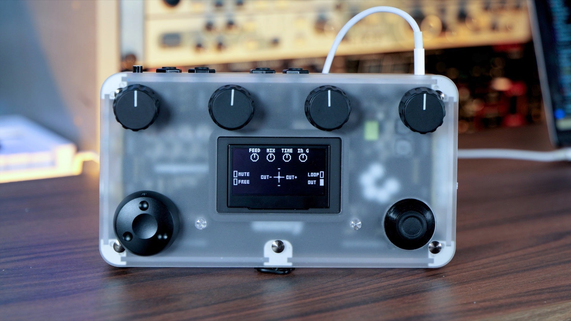 Daisy in the Wild: Dubby – Electrosmith